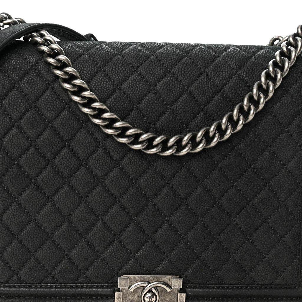 Iridescent Caviar Quilted Large Boy Flap Black