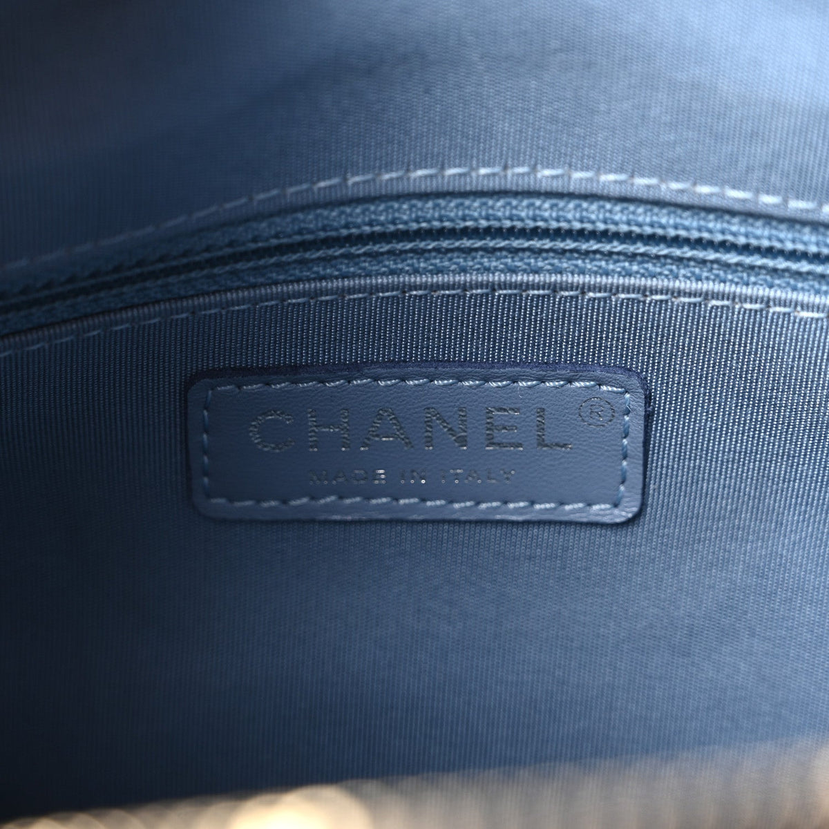 Tweed Calfskin Quilted Medium Gabrielle Hobo Navy