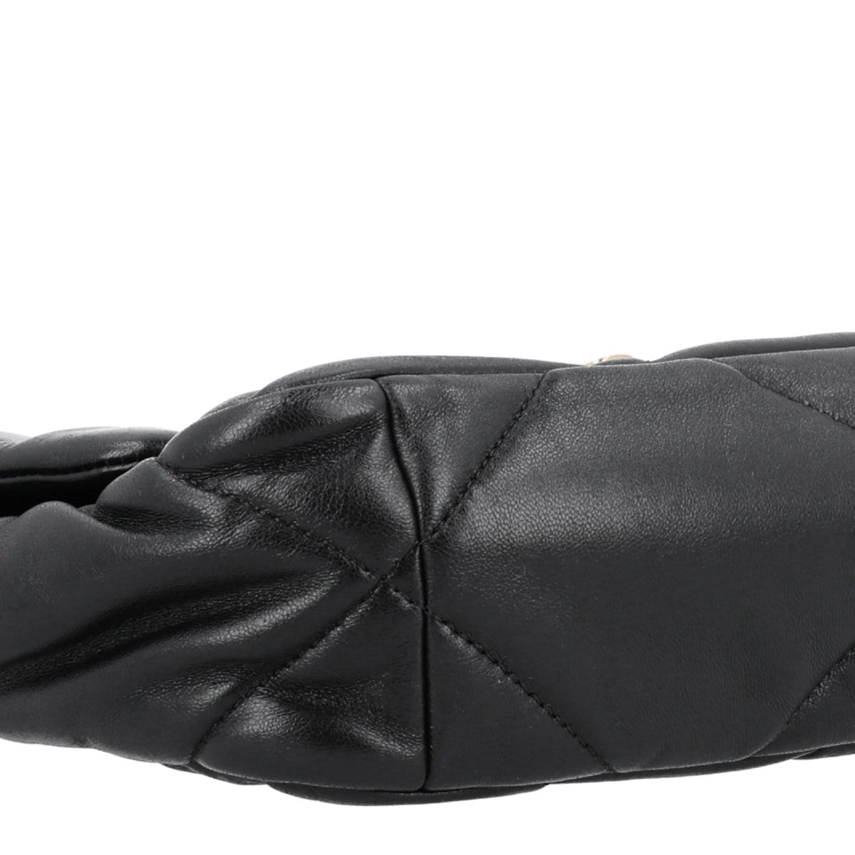 Lambskin Quilted Medium Chanel 19 Flap Black