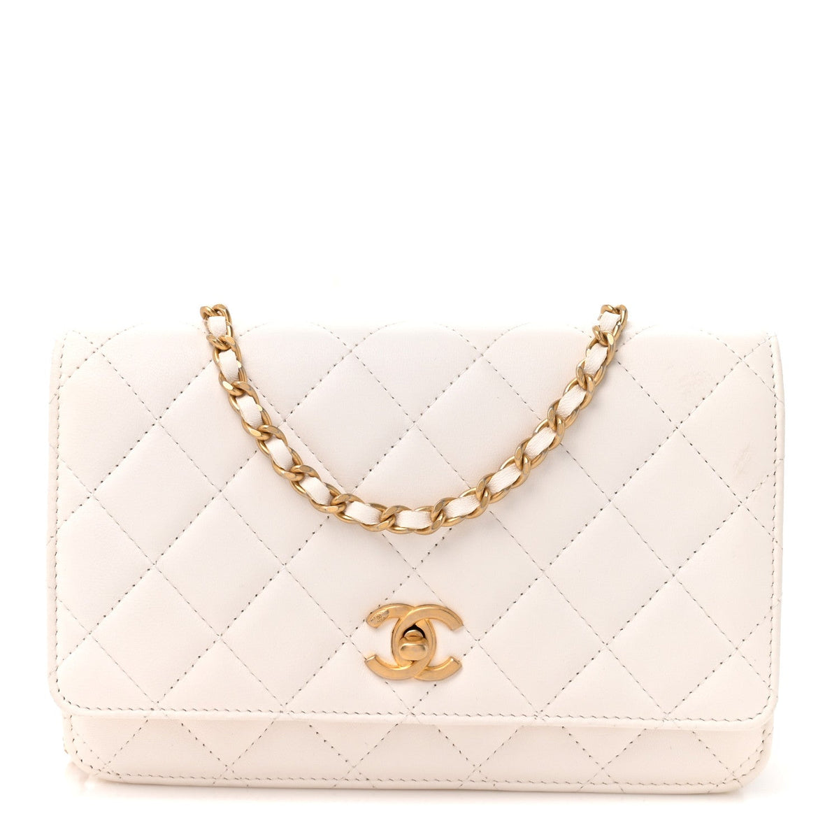 Lambskin Quilted CC Pearl Crush Wallet on Chain WOC White
