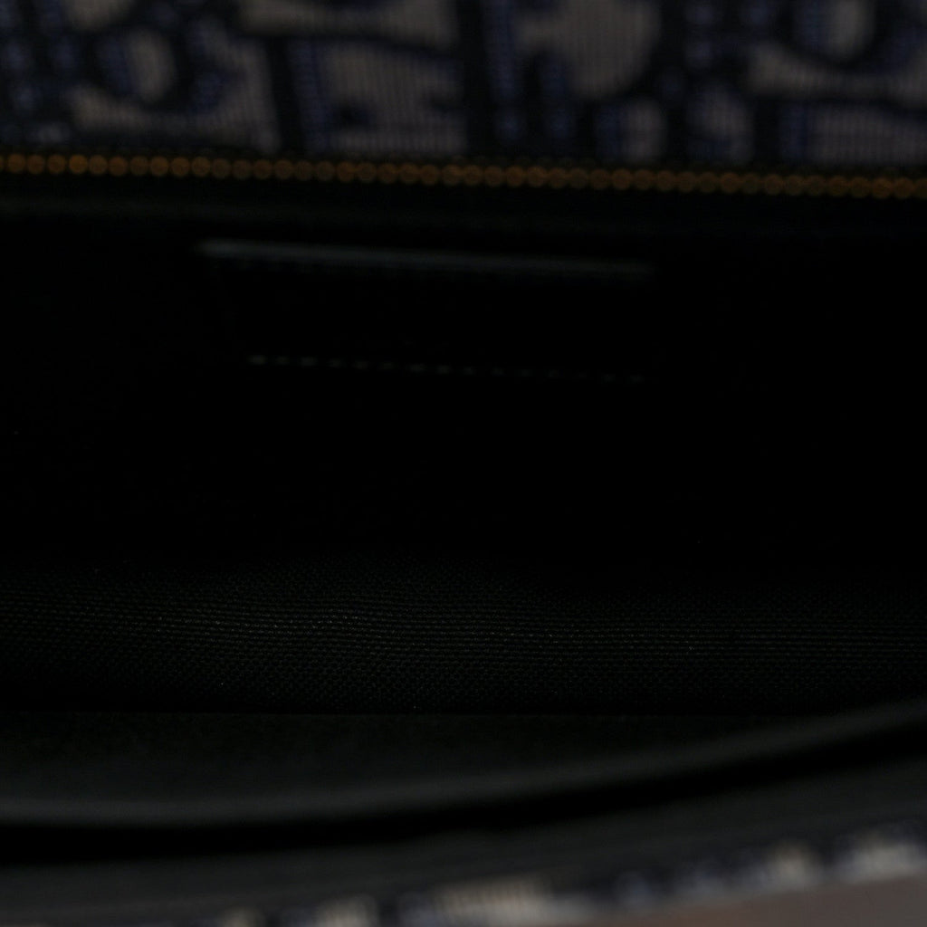 Oblique 30 Montaigne Flap Bag Blue