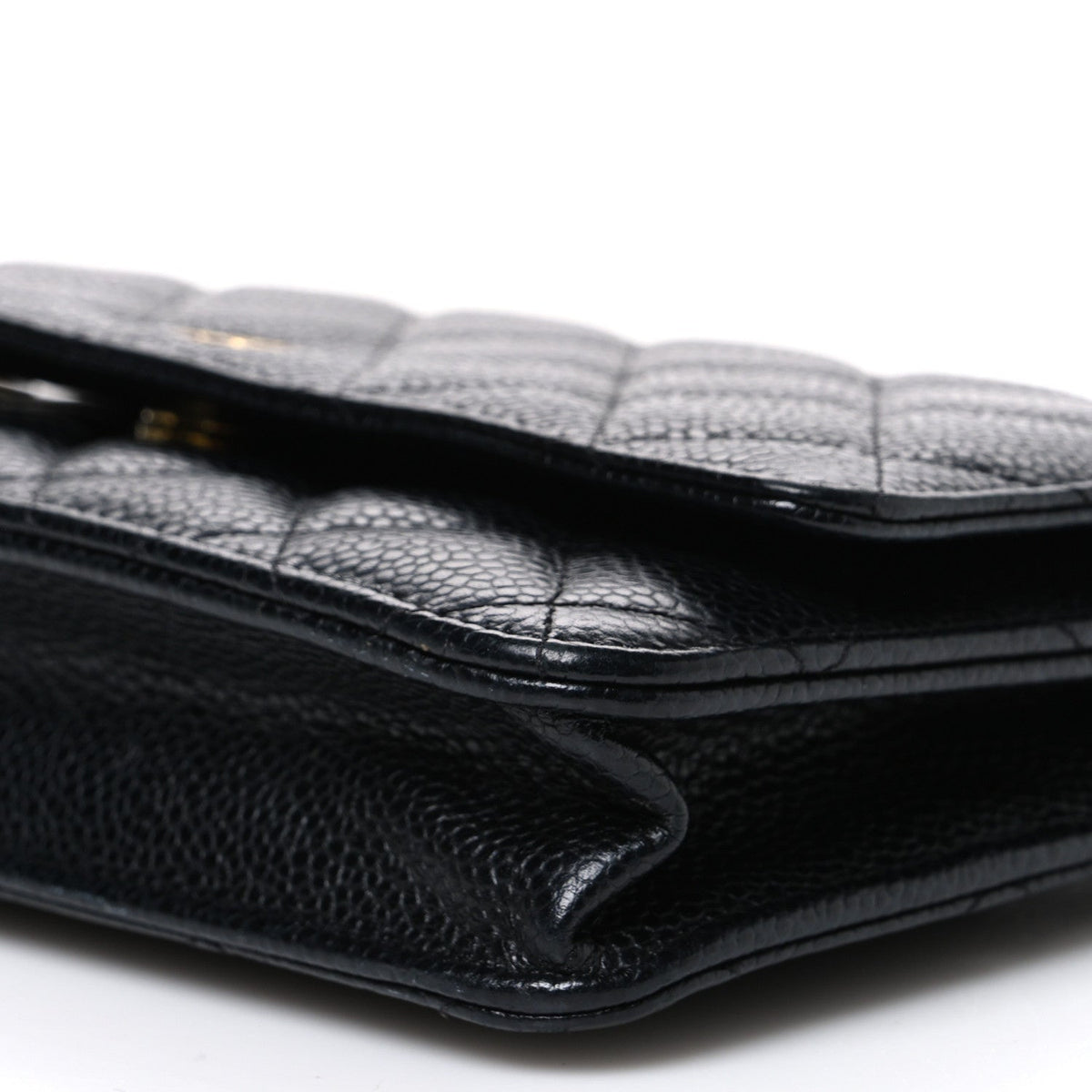 Caviar Quilted Wallet on Chain WOC Black