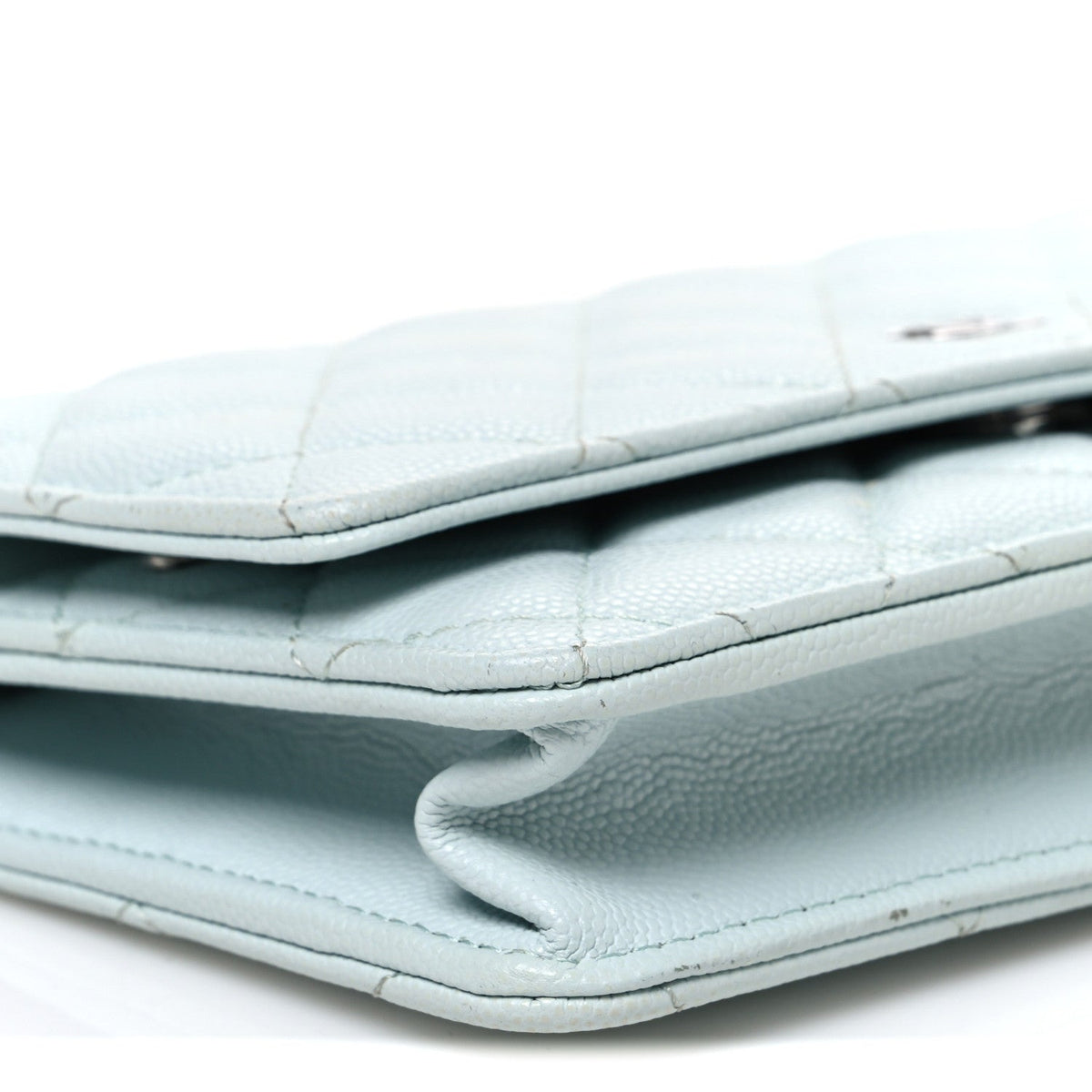 Caviar Quilted Wallet on Chain WOC Light Blue