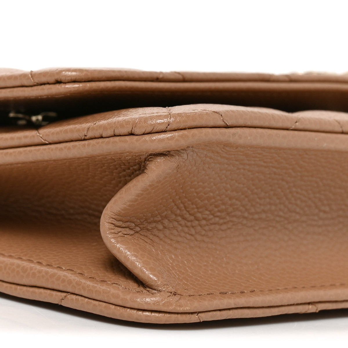 Caviar Quilted Multi Chain Wallet On Chain WOC Beige