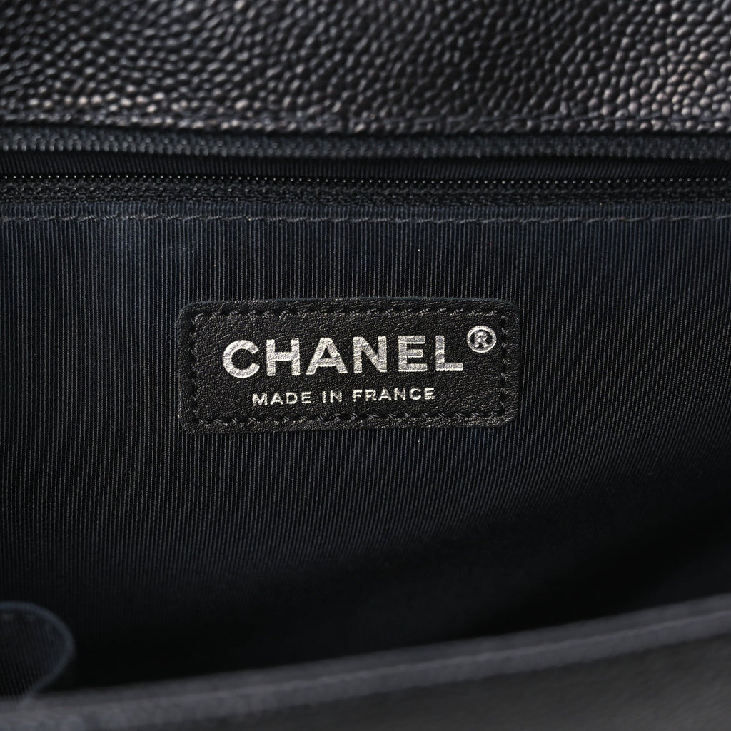 Caviar Quilted Large Boy Flap Black