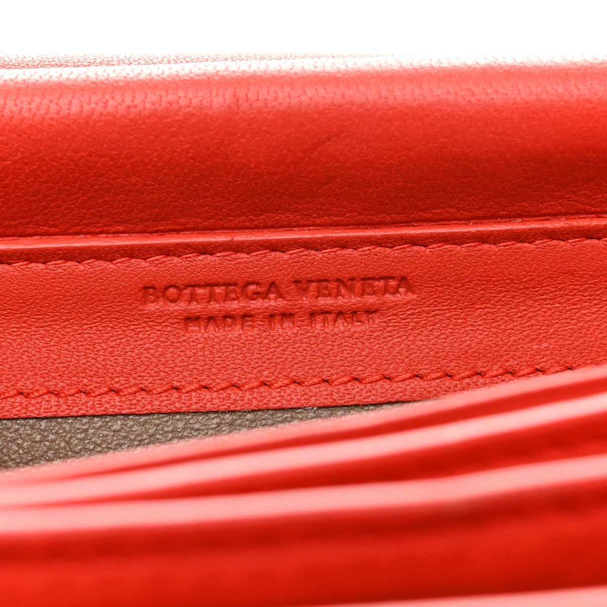 Nappa Intrecciato Continental Wallet on Chain Red
