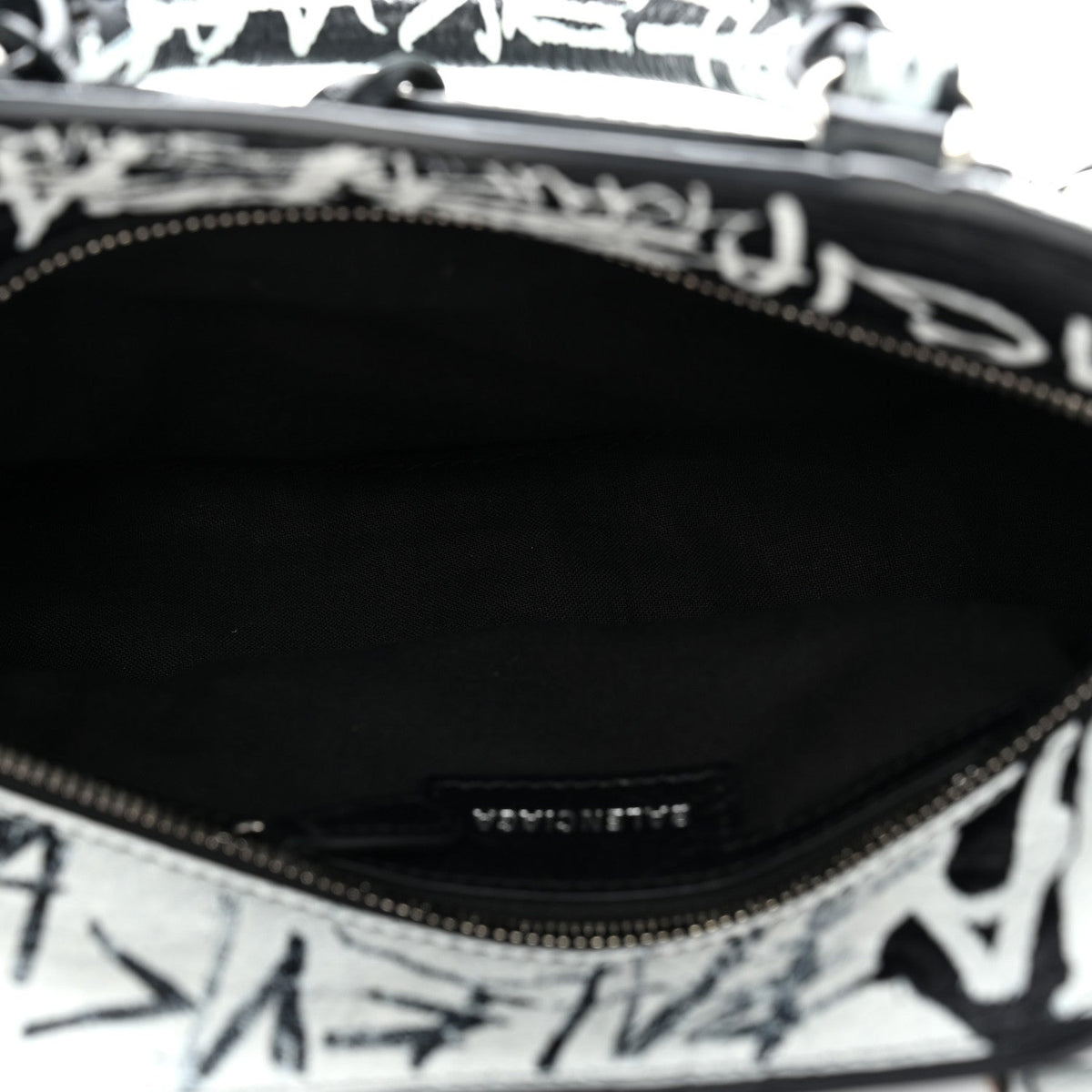 Agneau Arena Graffiti Neo Cagole City Handbag XS Black White