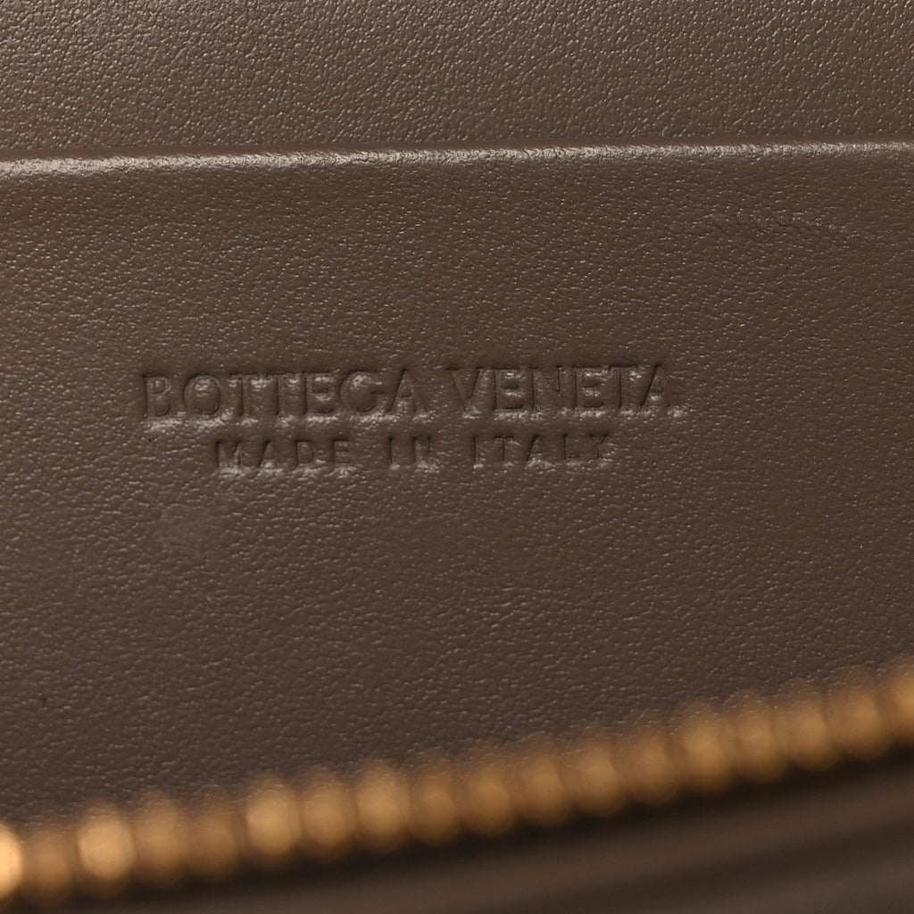 Calfskin Intrecciato Bang Bang Vanity Case Pinecone