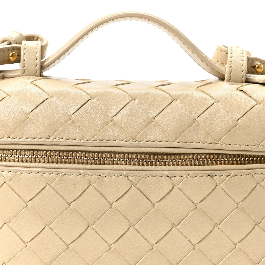 Calfskin Intrecciato Bang Bang Vanity Case Ecru