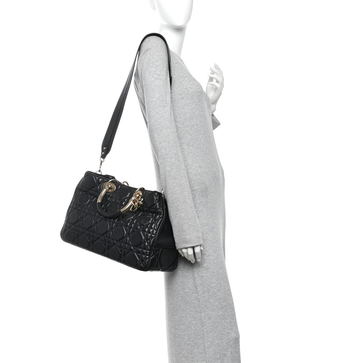 Calfskin Cannage Large The Lady 95.22 Black