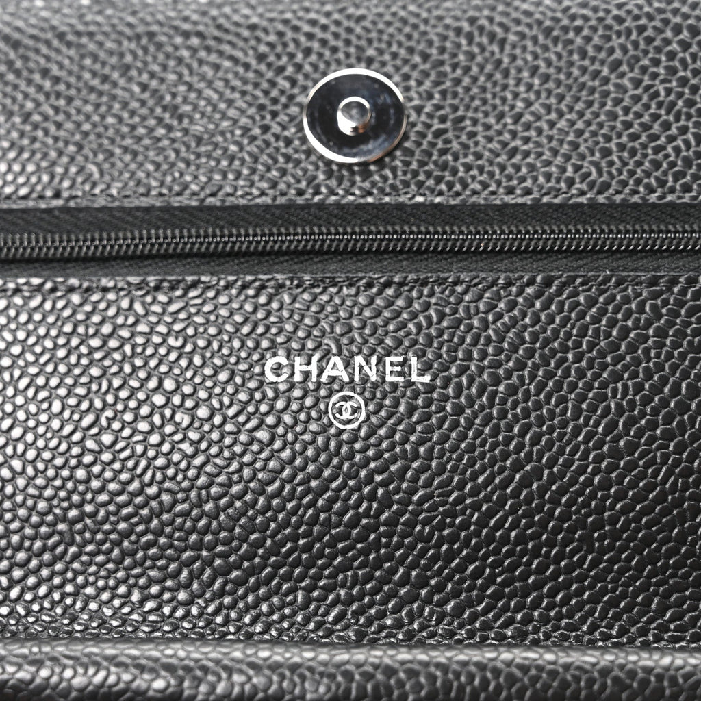 Caviar Quilted Wallet on Chain WOC Black