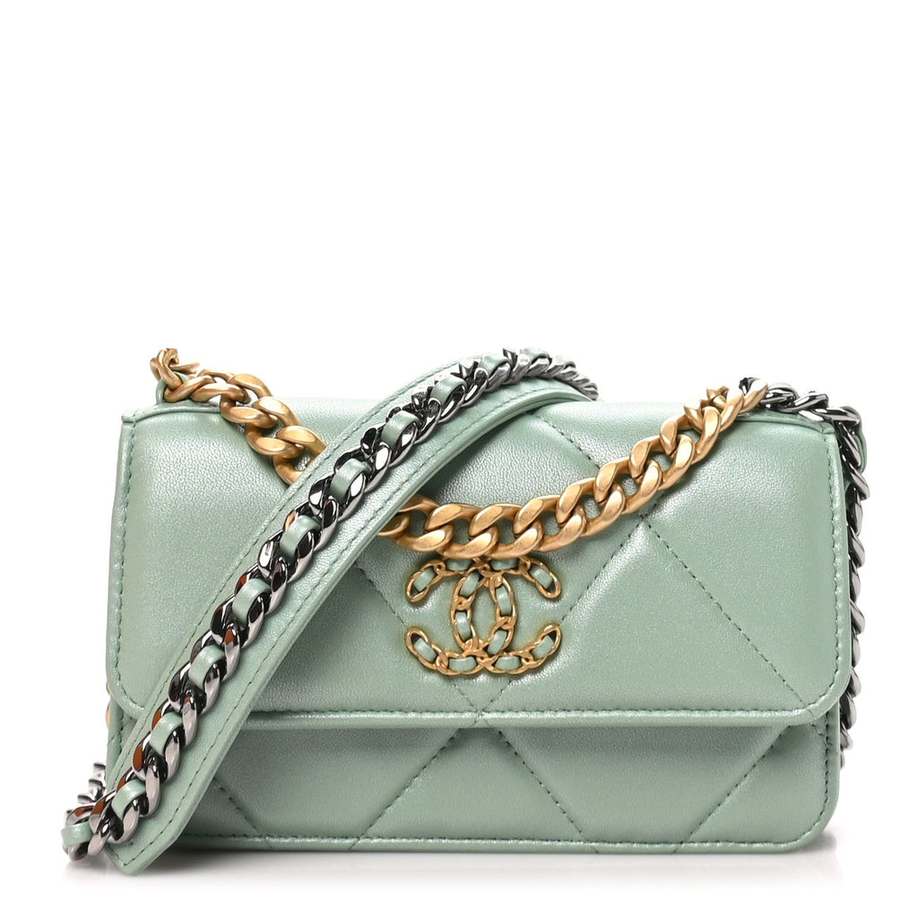 Lambskin Quilted Chanel 19 Flap Phone Holder With Chain Green