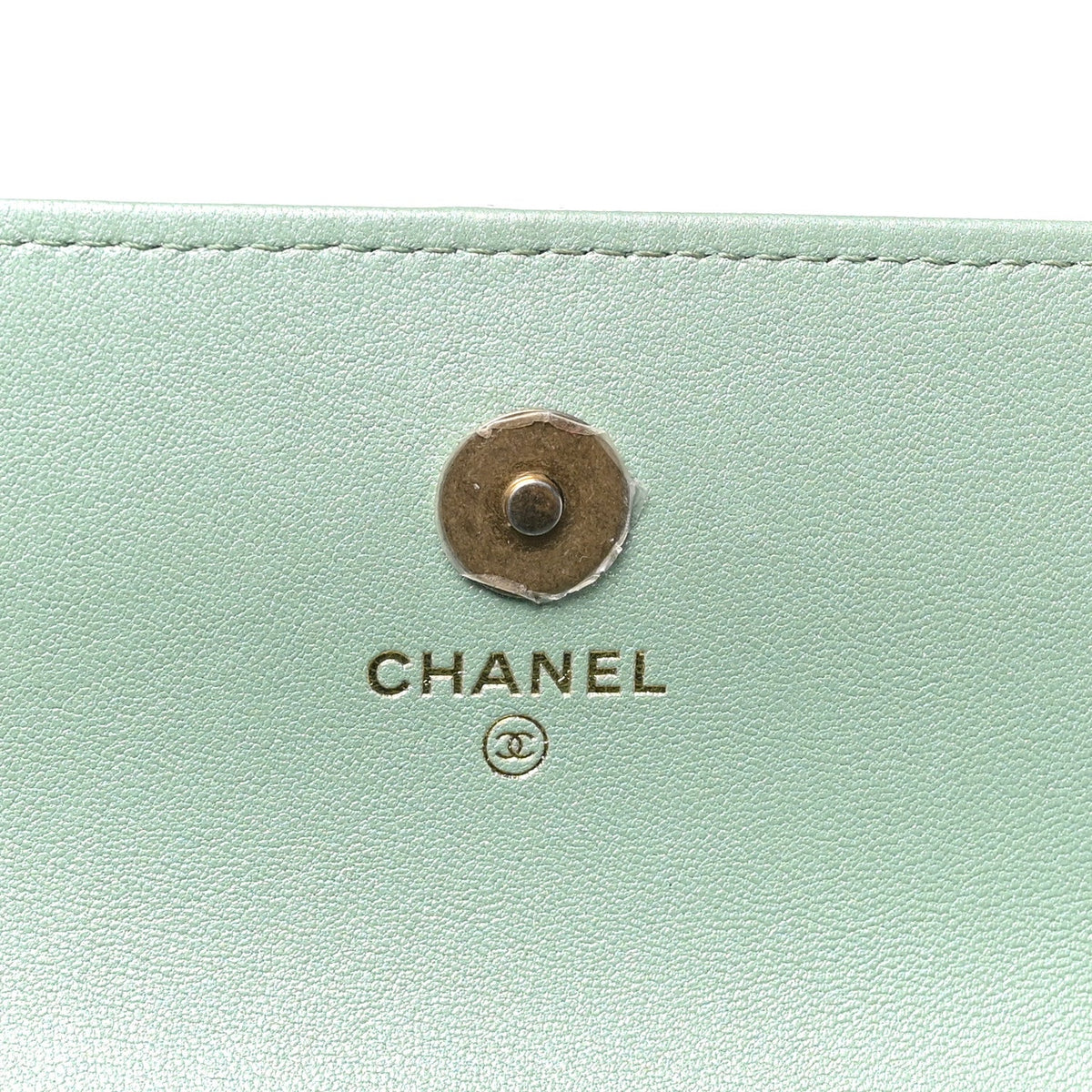 Lambskin Quilted Chanel 19 Flap Phone Holder With Chain Green