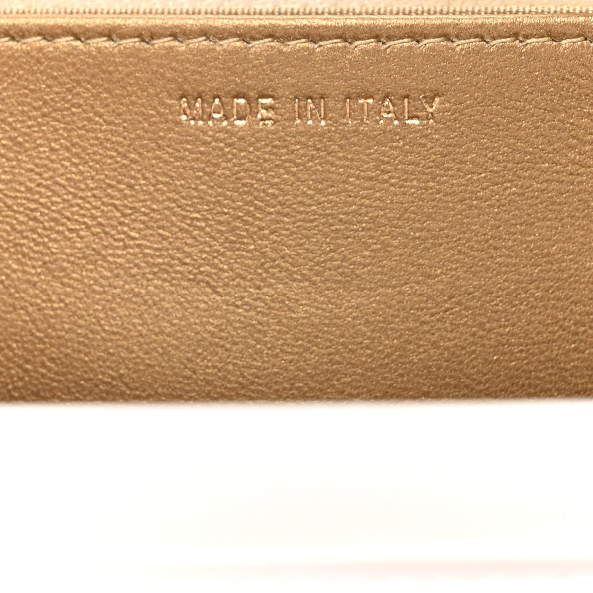 Lambskin Quilted CC Pearl Crush Wallet on Chain WOC White