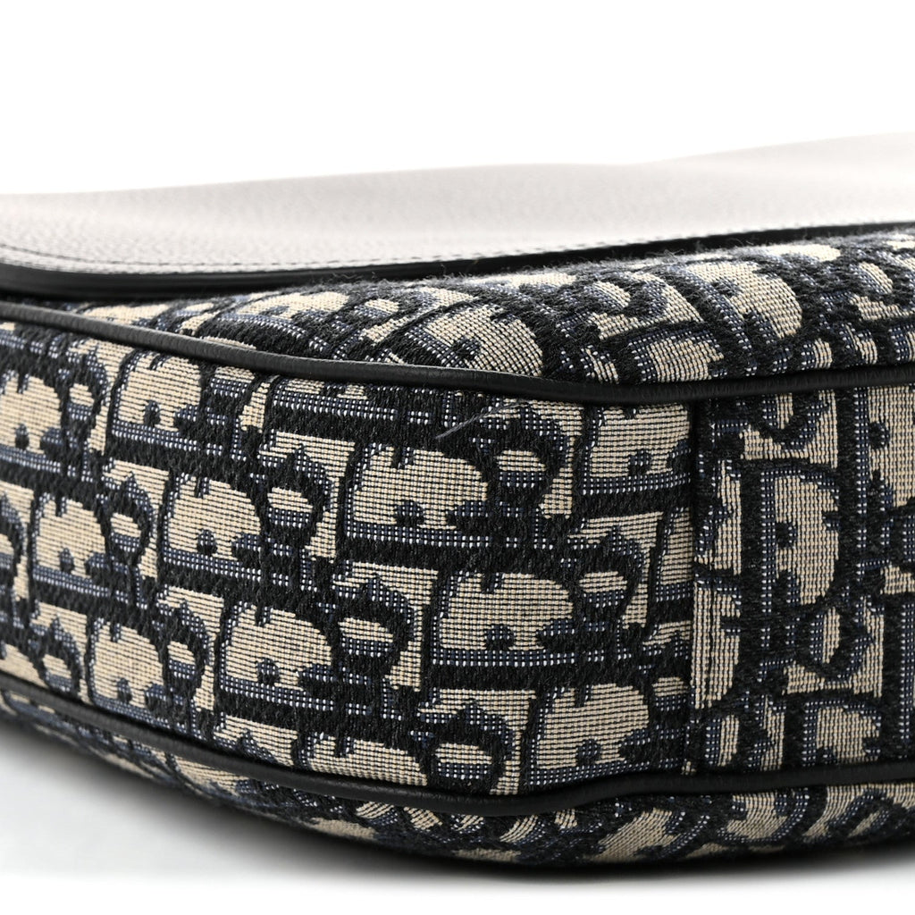 Grained Calfskin Oblique Large Saddle Messenger Black