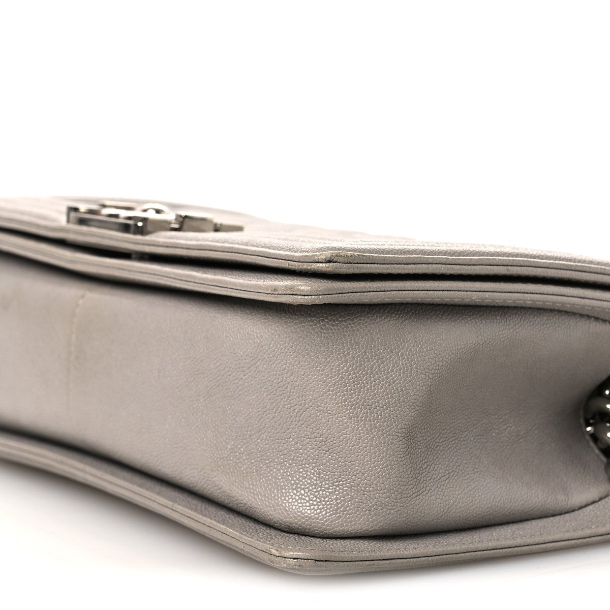 Caviar Quilted Medium Boy Flap Light Grey