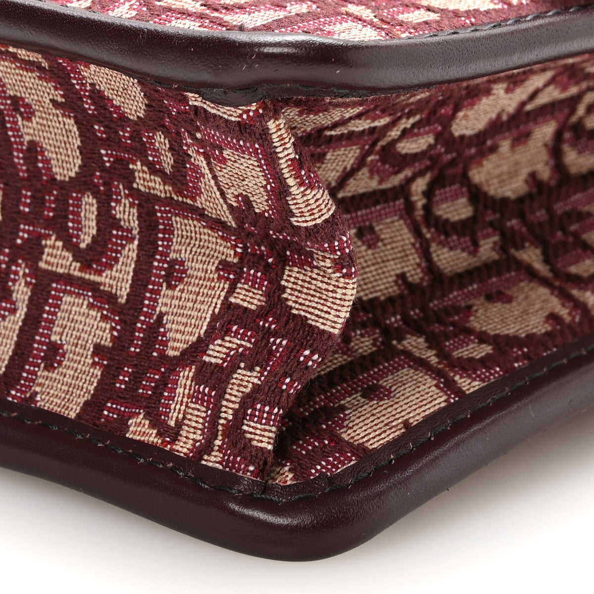 Oblique 30 Montaigne Flap Bag Burgundy
