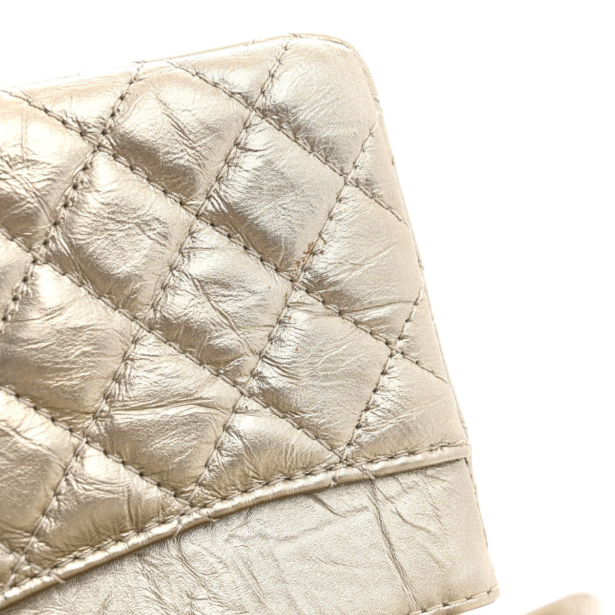 Metallic Aged Calfskin Quilted 2.55 Reissue 225 Flap Pale Gold