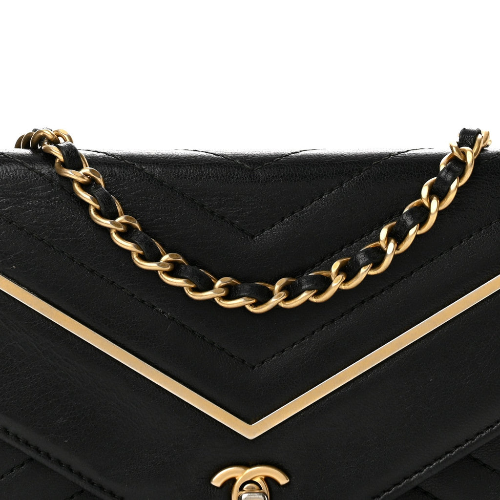 Lambskin Chevron Quilted Wallet On Chain WOC Black