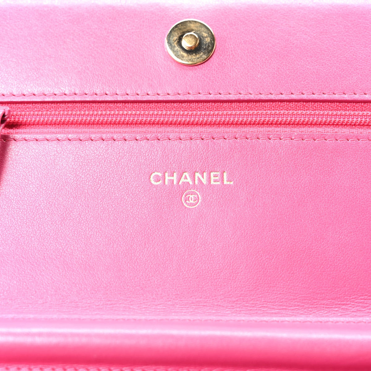 Tweed Quilted Wallet On Chain WOC Pink