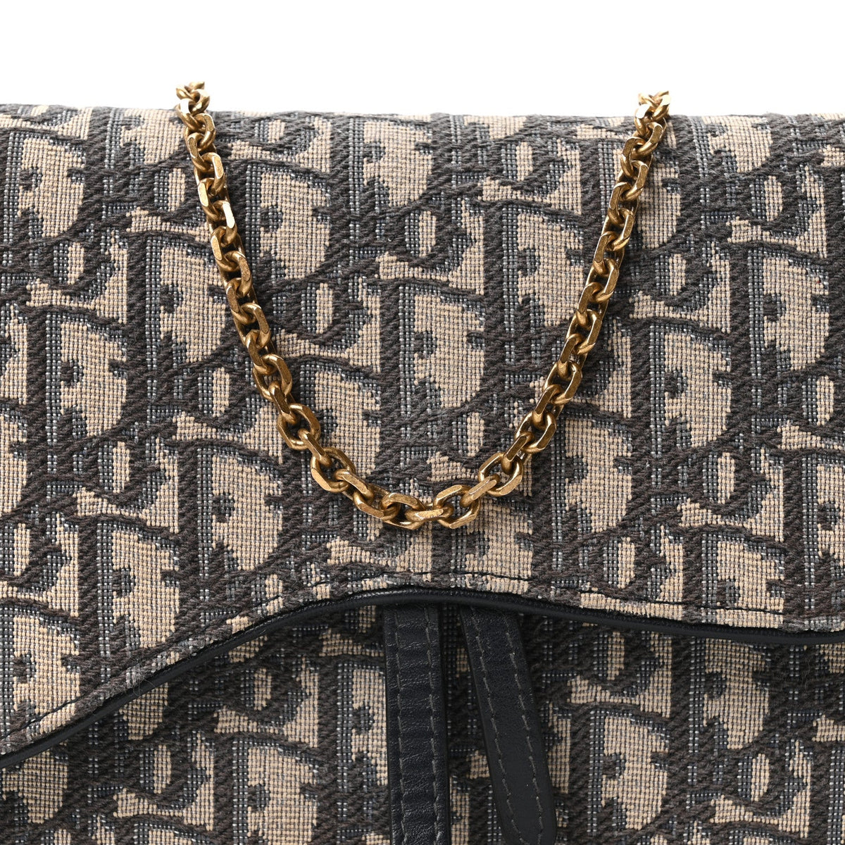 Oblique Saddle Chain Pouch Blue