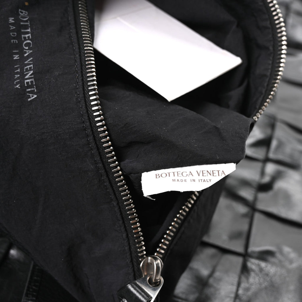 Paper Calfskin Maxi Intrecciato Cassette Tote Black