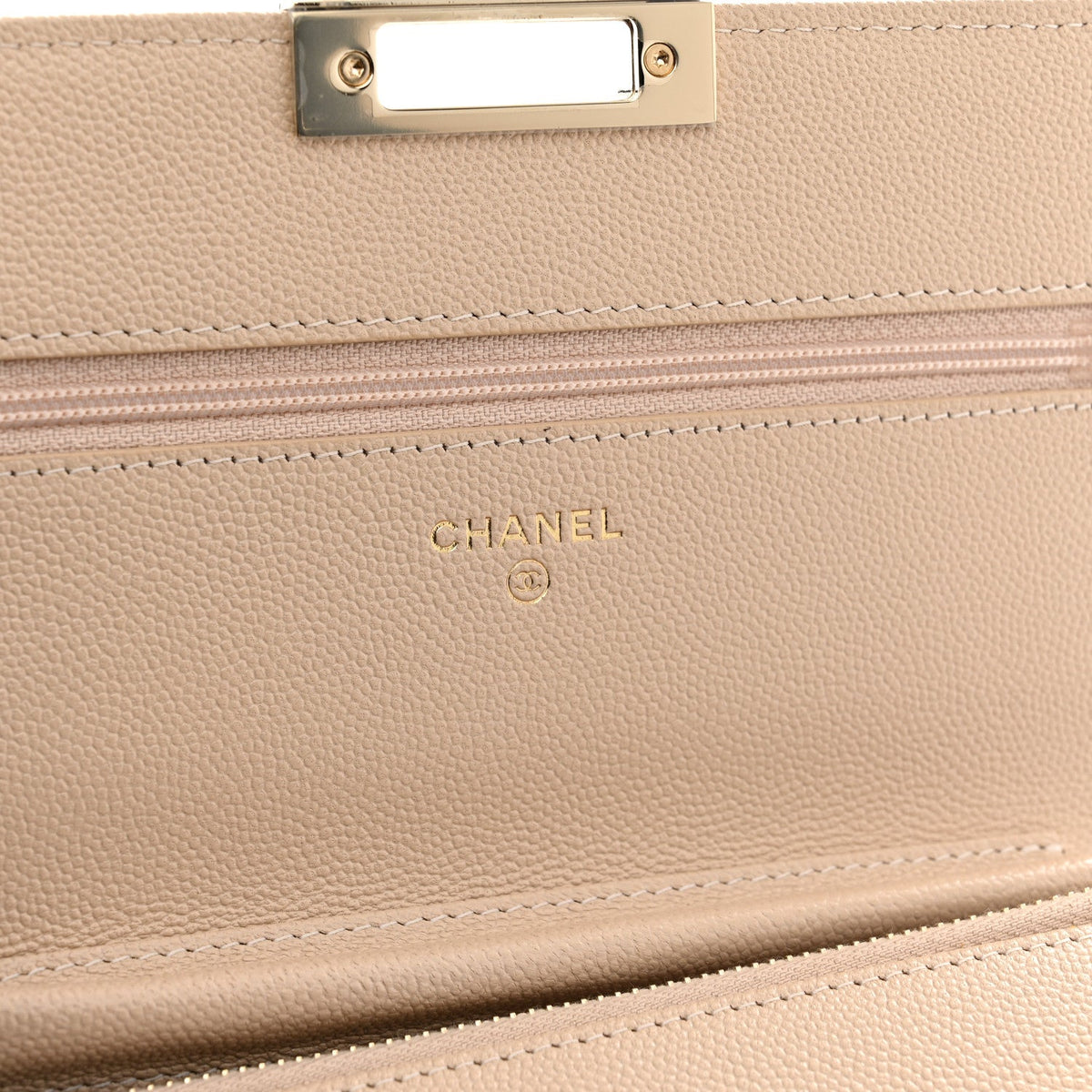 Caviar Quilted Golden Class Wallet On Chain WOC Beige