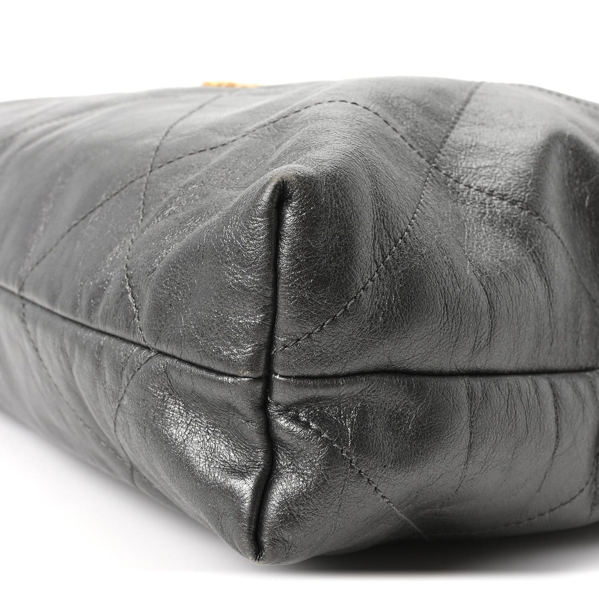 Metallic Calfskin Quilted Chanel 22 Ruthenium