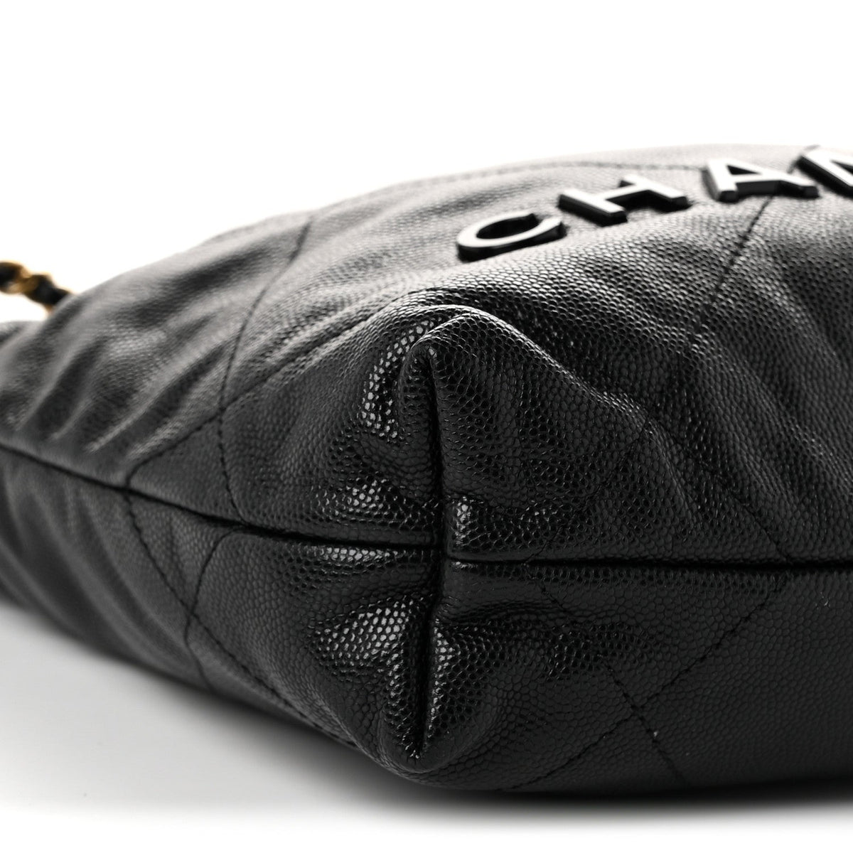 Shiny Caviar Quilted Monochrome Mini Chanel 22 Black