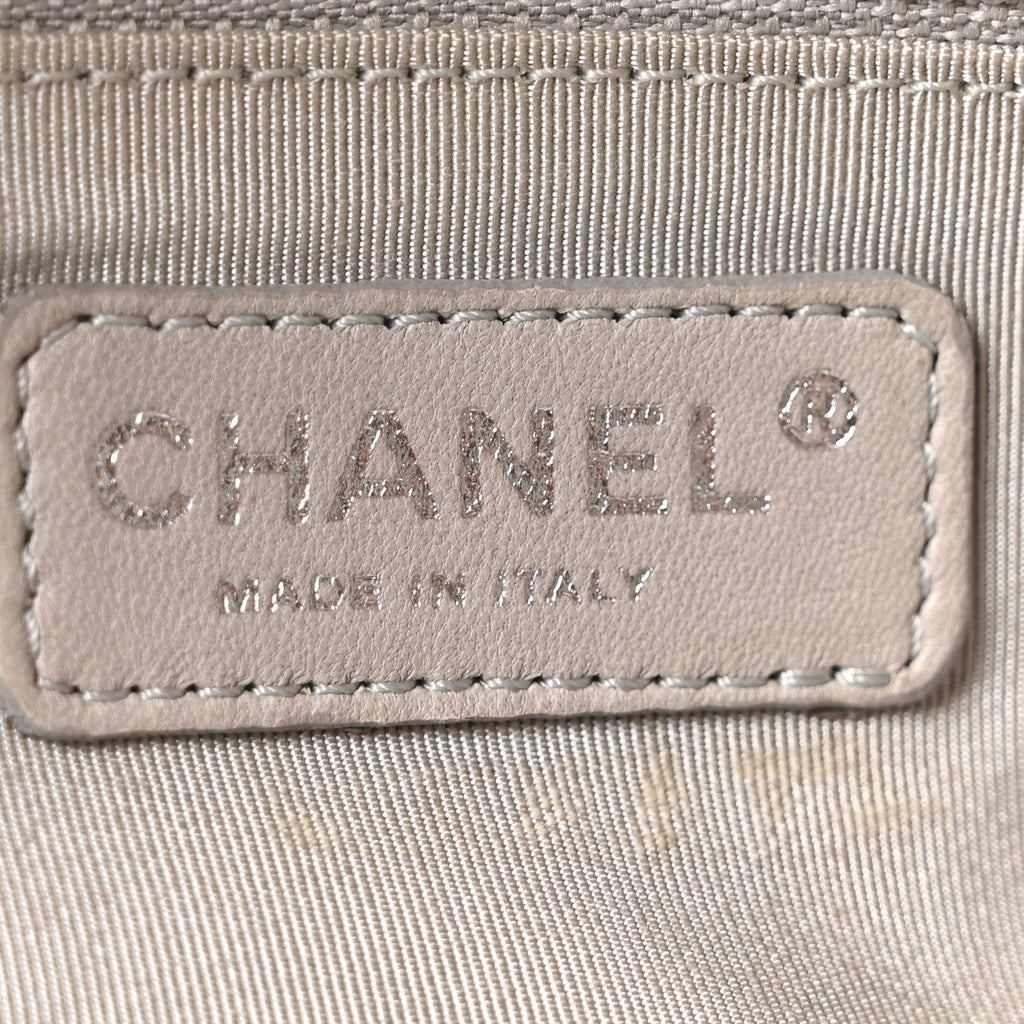 Nylon Quilted 2.55 Reissue Tote White Grey