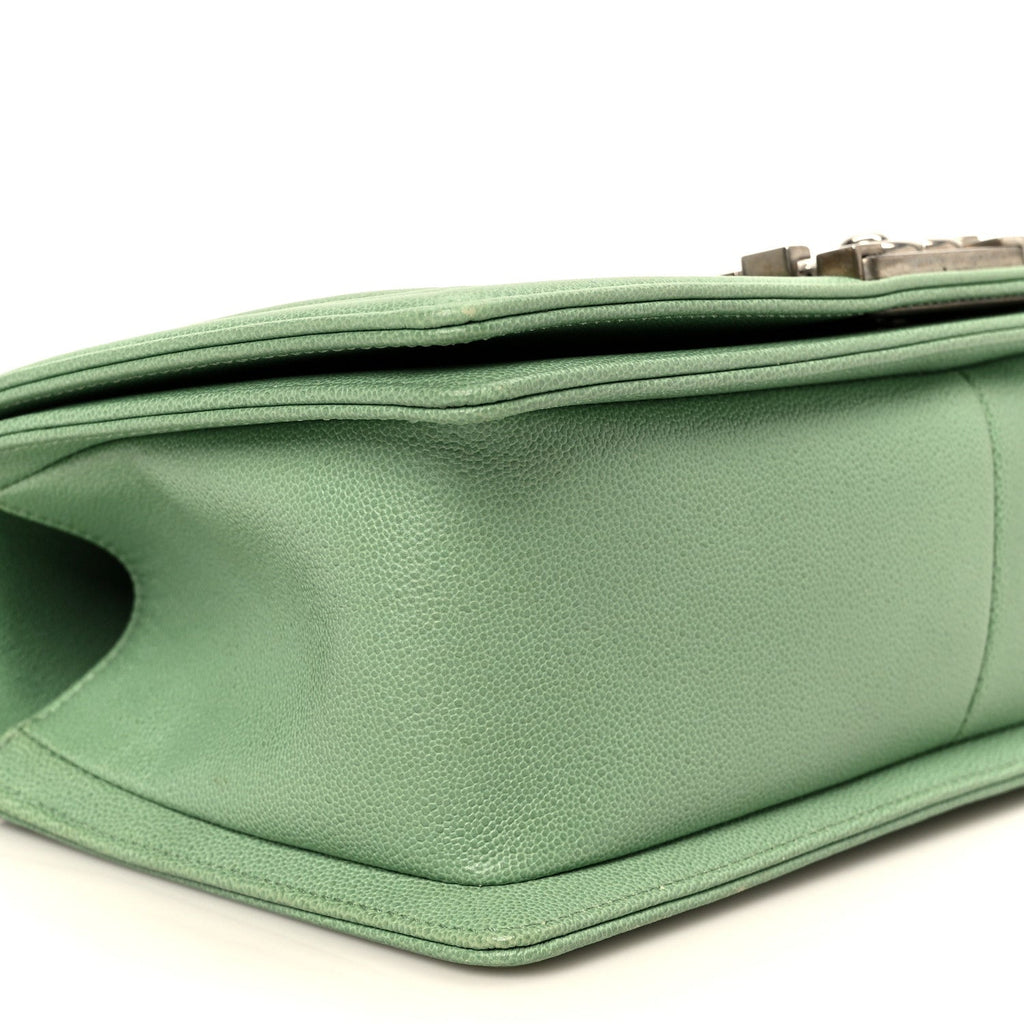 Caviar Quilted Medium Boy Flap Light Green
