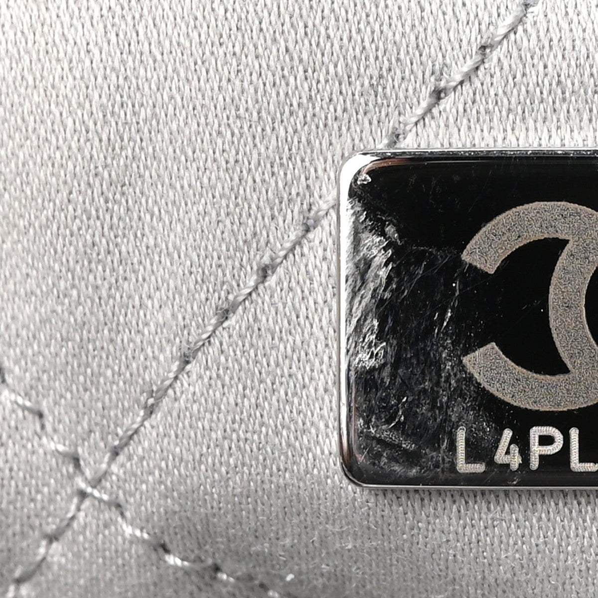 Metallic Lambskin Quilted Mini Chanel 22 Silvery