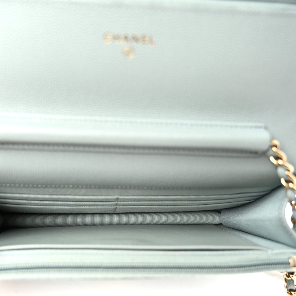Caviar Quilted Wallet on Chain WOC Light Blue