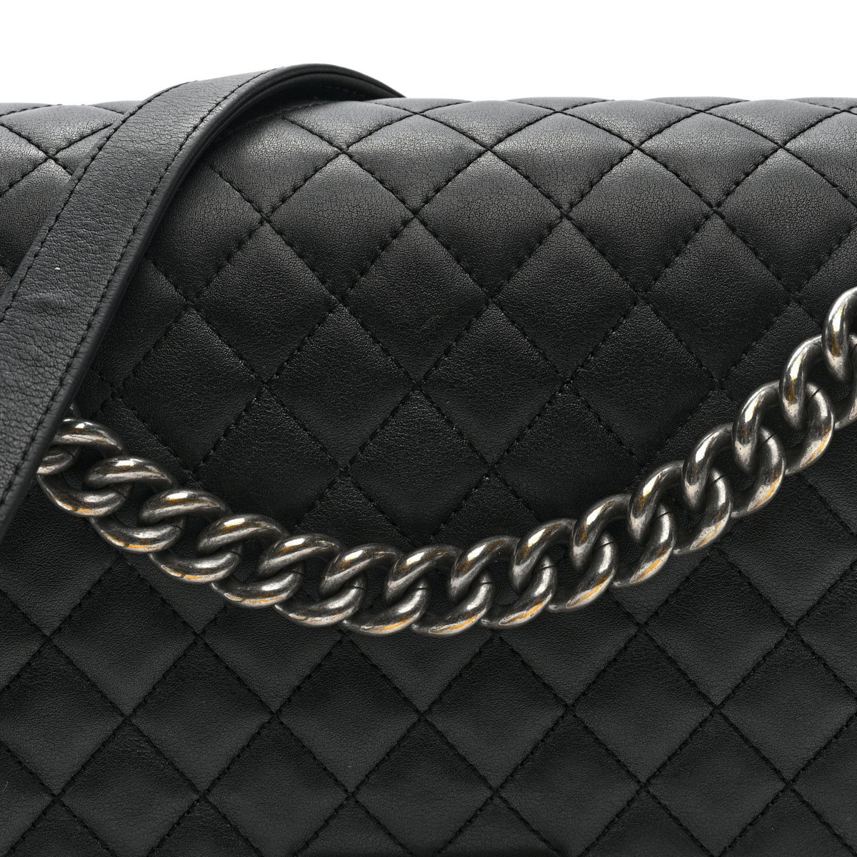 Lambskin Quilted New Medium Boy Flap Black
