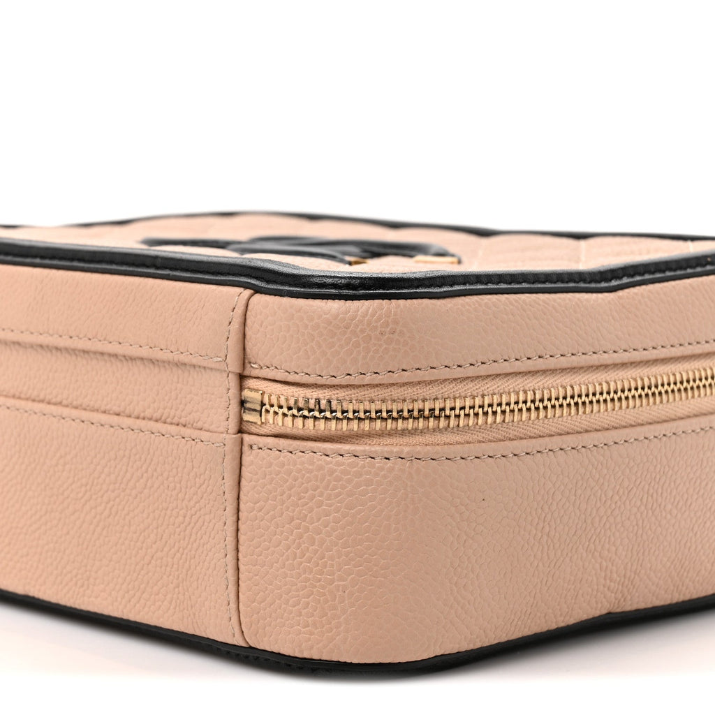 Caviar Quilted Medium CC Filigree Vanity Case Beige Black