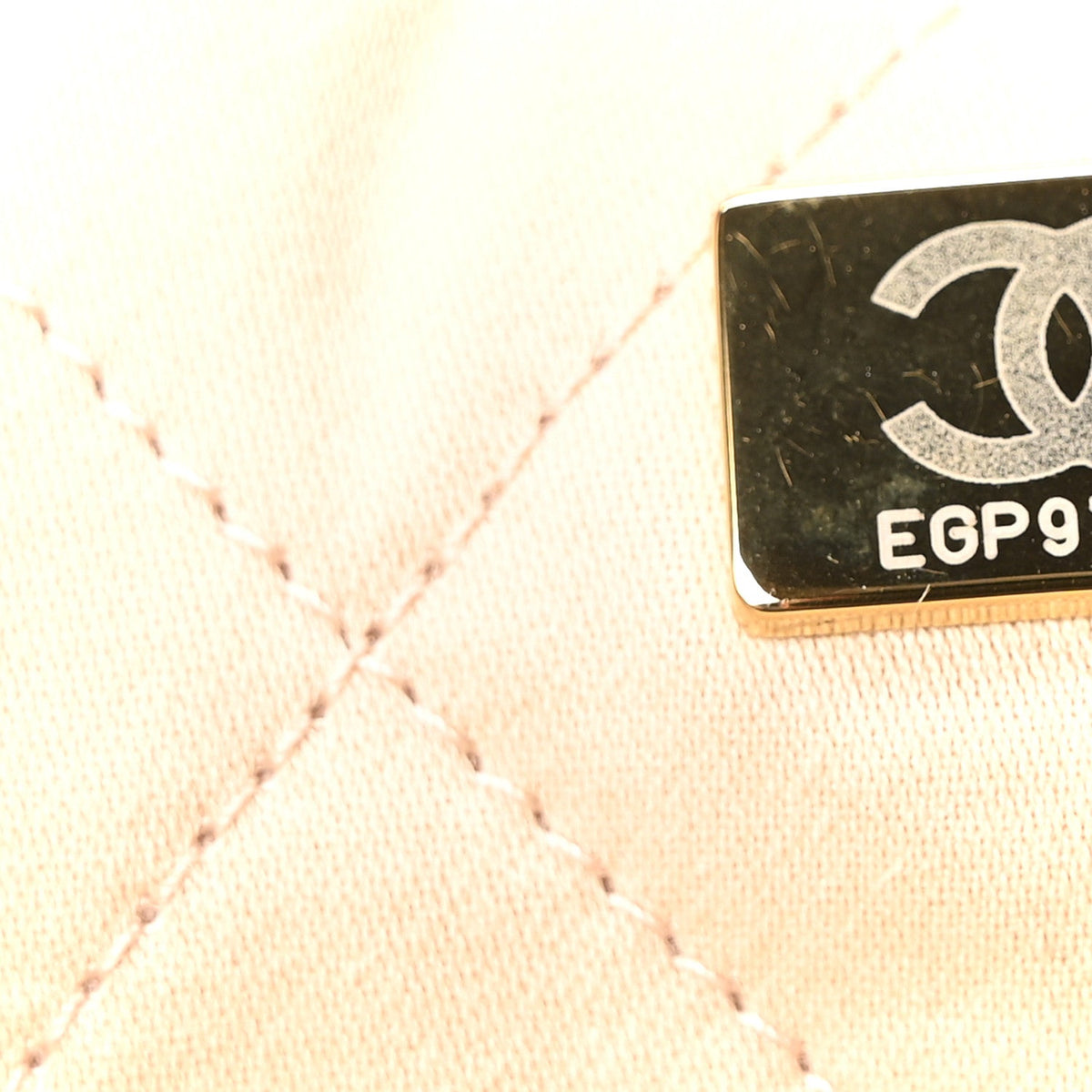 Shiny Calfskin Quilted Small Chanel 22 White