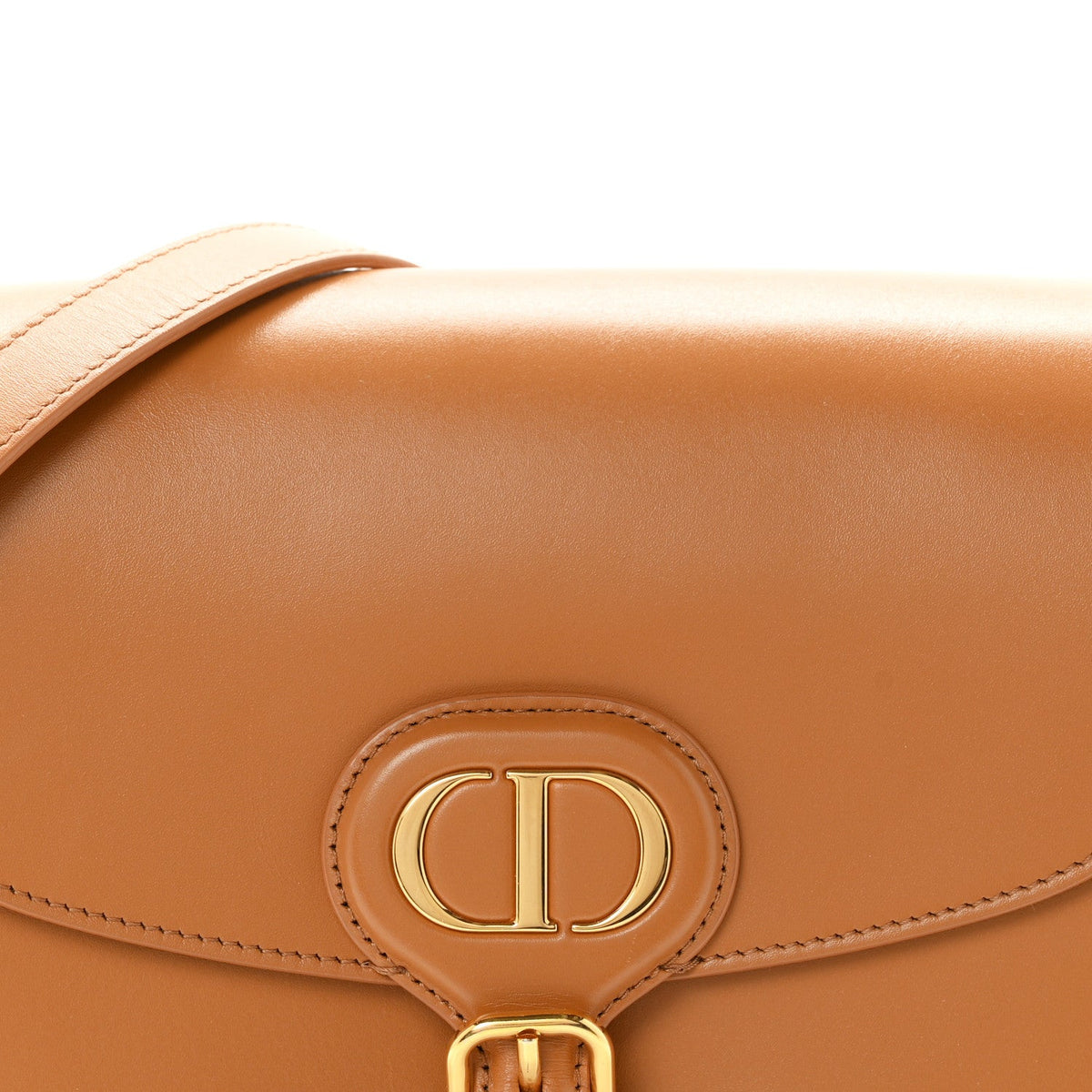 Box Calfskin Medium Bobby Flap Camel
