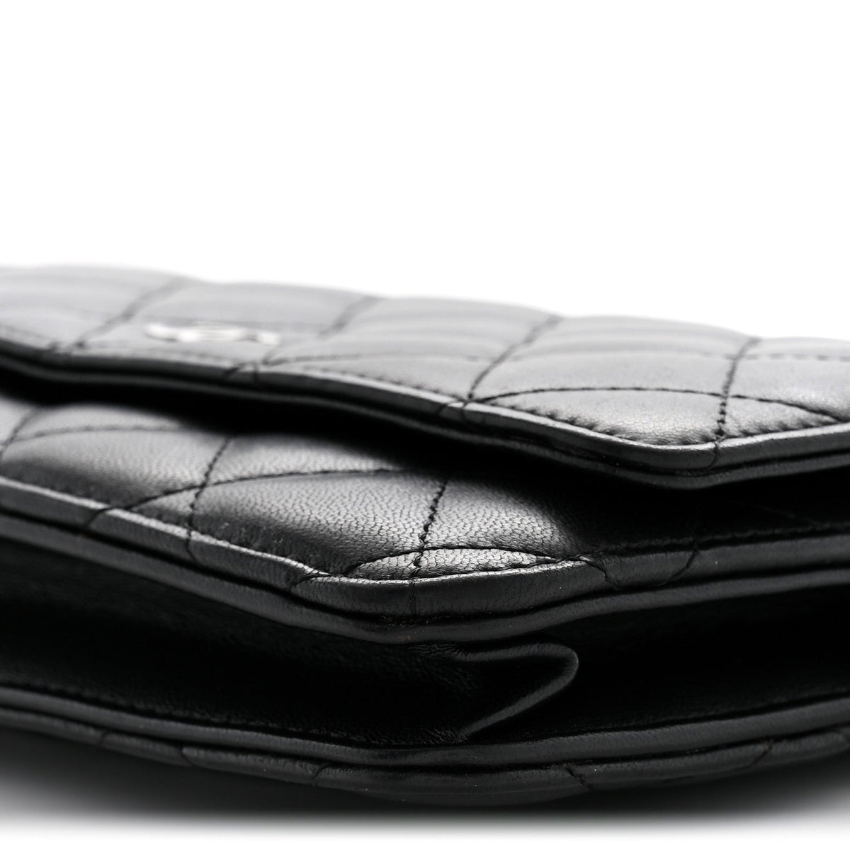Lambskin Quilted Wallet On Chain WOC Black