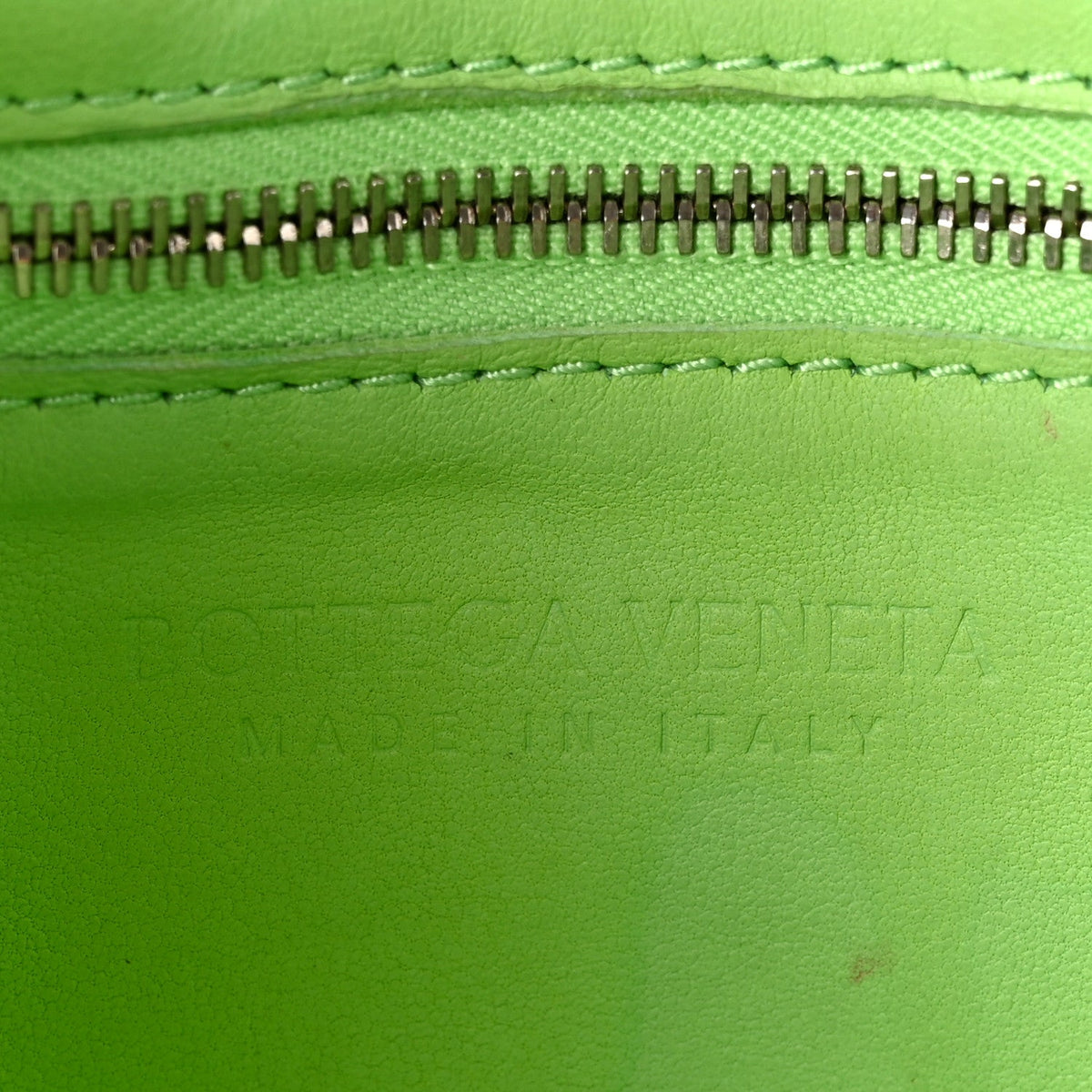 Lambskin Maxi Intrecciato Cassette Crossbody Bag Pistachio