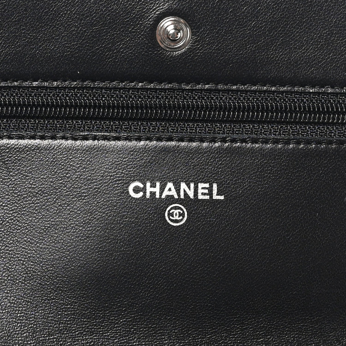 Lambskin Quilted Wallet On Chain WOC Black