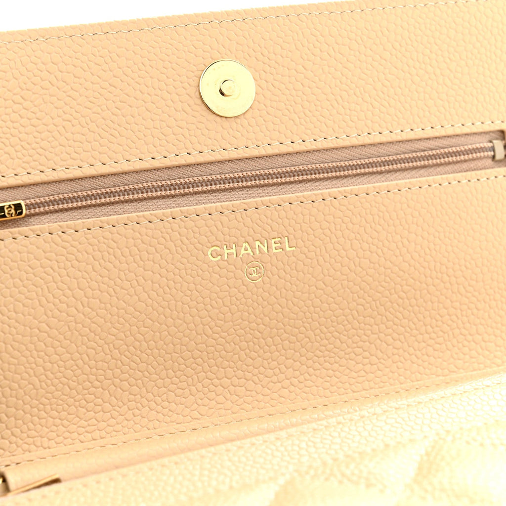 Caviar Quilted Wallet on Chain WOC Beige