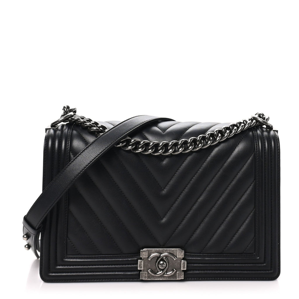 Lambskin Chevron Quilted New Medium Boy Flap Black
