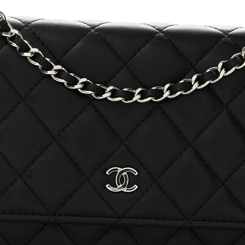 Caviar Quilted Wallet on Chain WOC Black