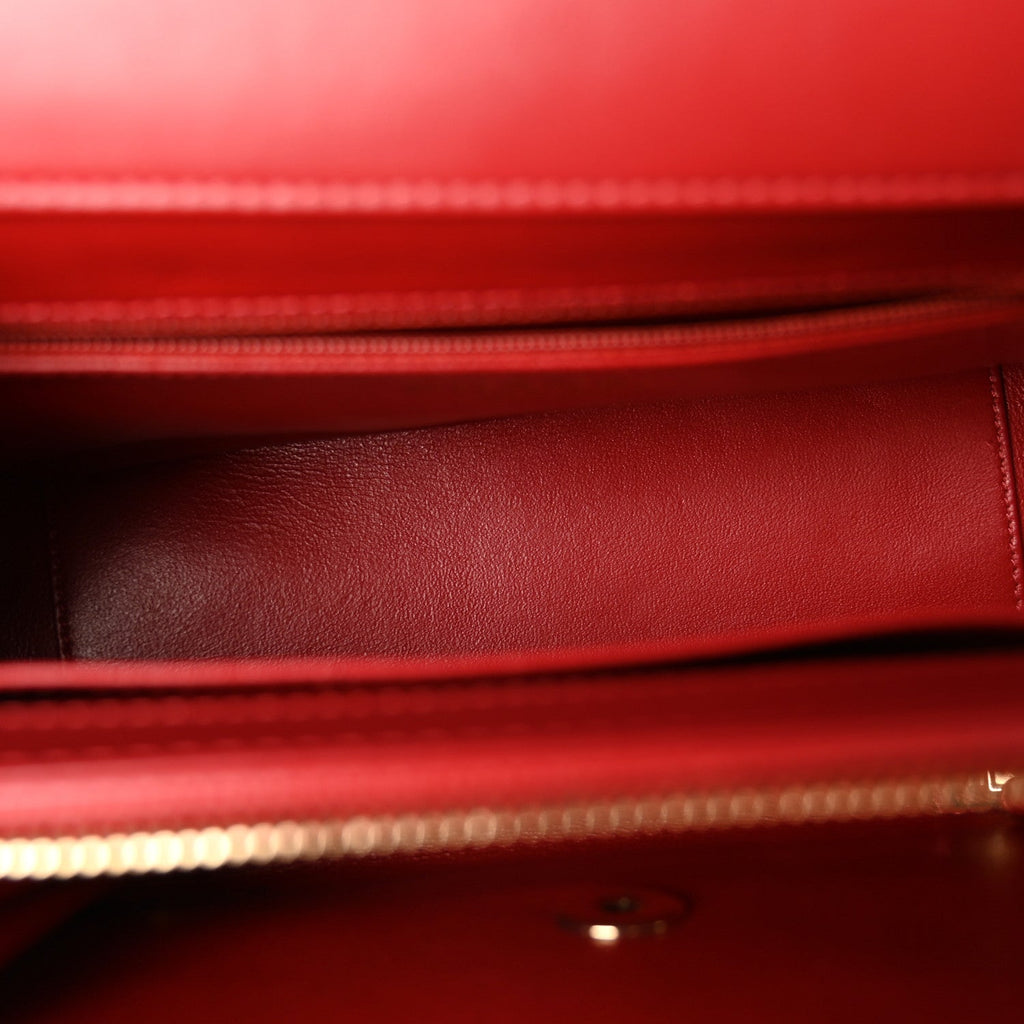 Caviar Quilted Medium Business Affinity Flap Red