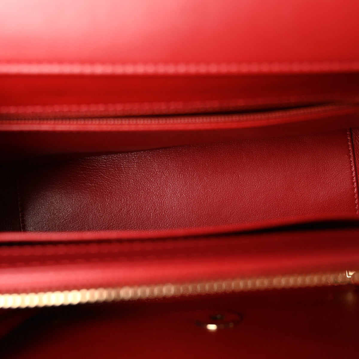 Caviar Quilted Medium Business Affinity Flap Red