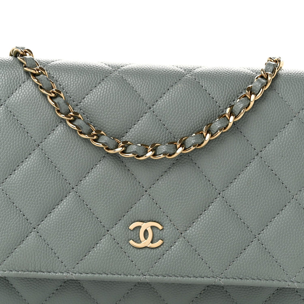 Caviar Quilted Wallet on Chain WOC Light Blue