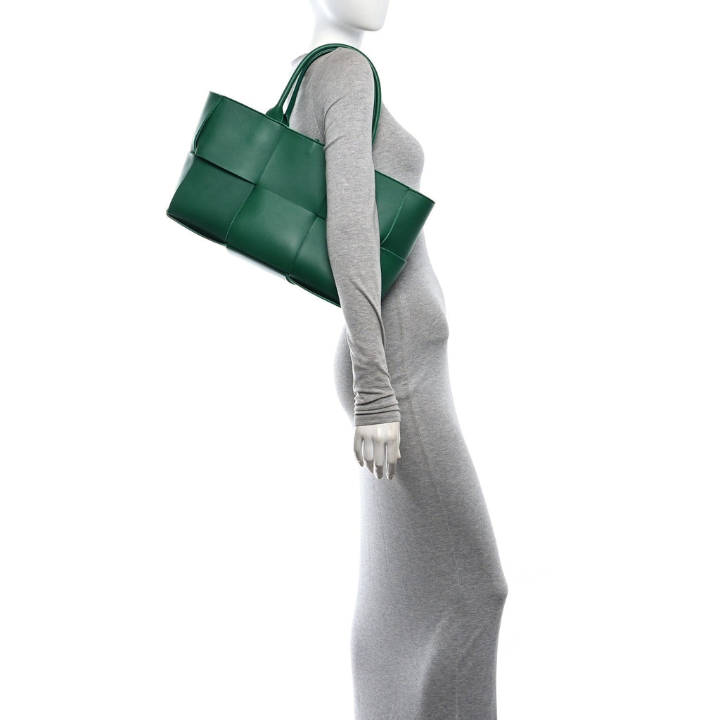 Nappa Maxi Intrecciato Medium Arco Tote Racing Green