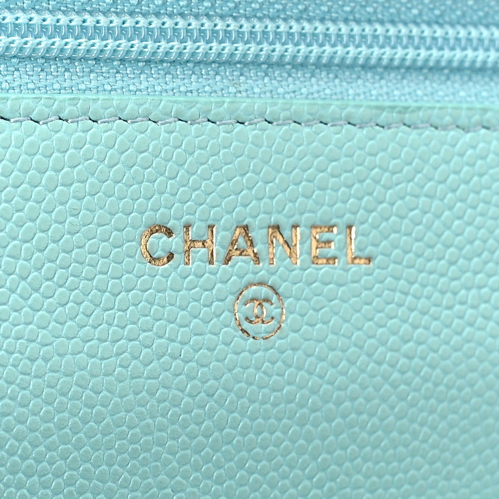 Caviar Quilted Wallet On Chain WOC Turquoise