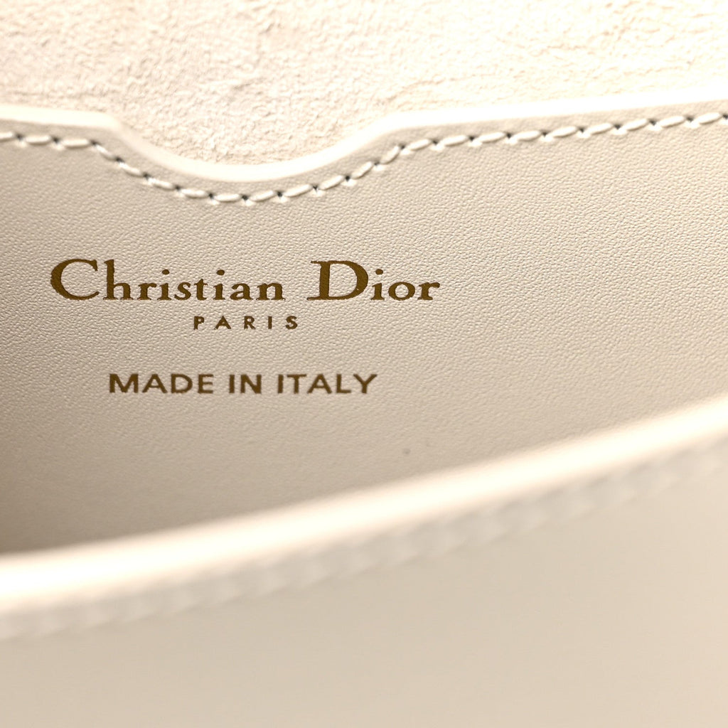 Box Calfskin Medium Bobby Flap Latte