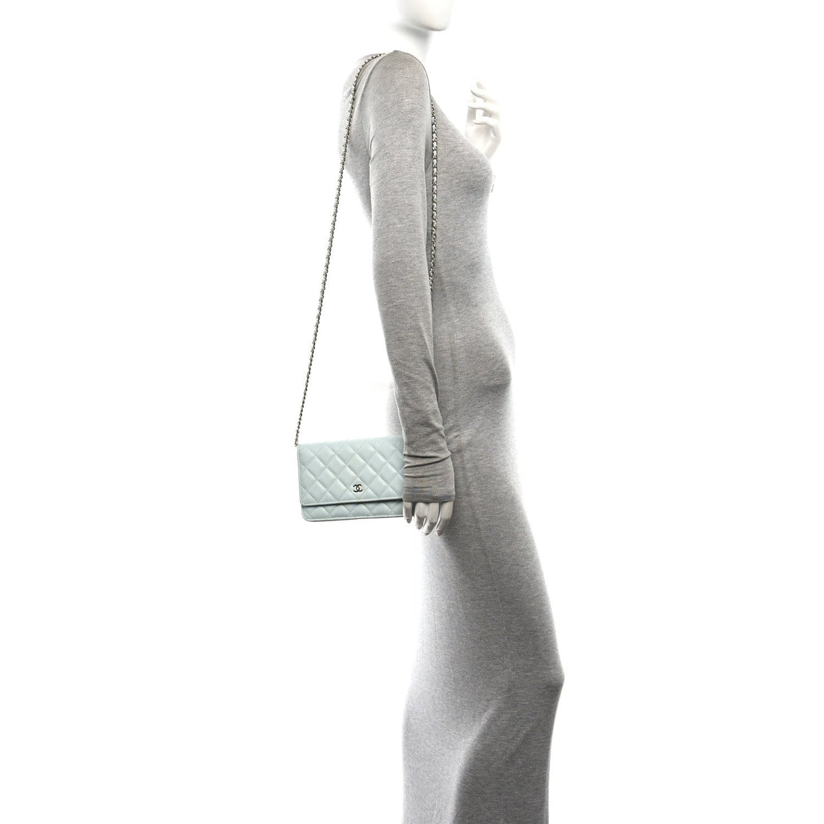 Caviar Quilted Wallet on Chain WOC Light Blue